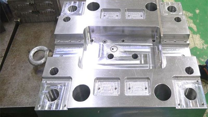 小型压铸模具设计：精准控制，保障品质